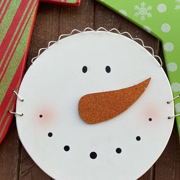 Celebrating Home Retired composite wood Christmas Sign JOY - Picture 7 of 9